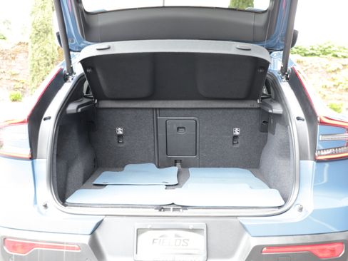 Used 2023 Volvo C40 P8 Recharge Ultimate AWD/4WD image 15