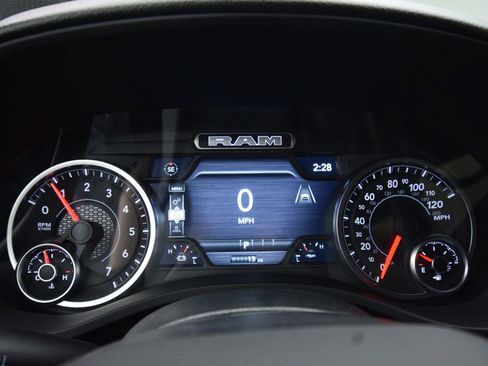New 2026 RAM 1500 Express AWD/4WD image 21
