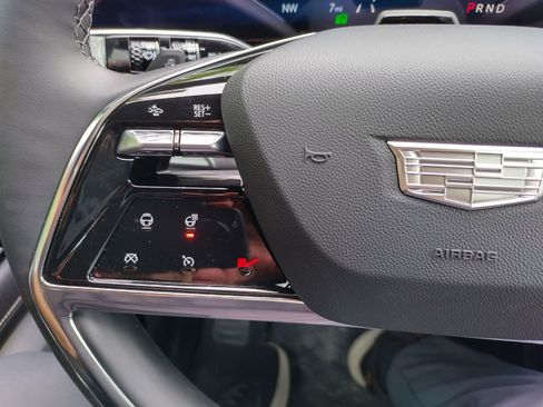 New 2026 Cadillac Vistiq Luxury image 19