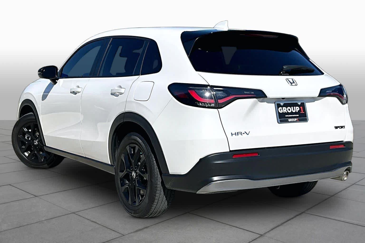 Used 2025 Honda HR-V Sport image 11