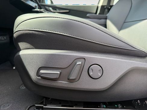 New 2025 Kia EV6 Wind image 17