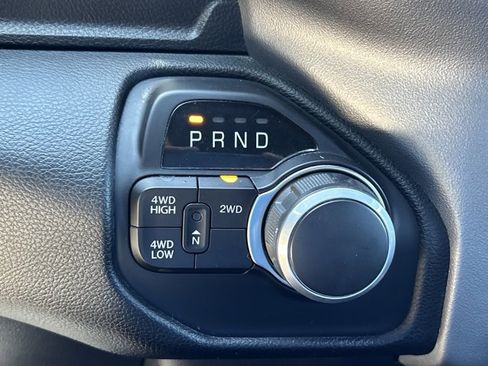 Used 2024 RAM 2500 Big Horn AWD/4WD image 25