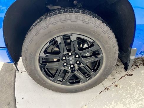 Used 2024 Chevrolet Silverado 1500 RST w/ Z71 Off-Road Package image 26