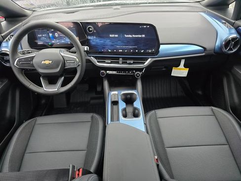 New 2026 Chevrolet Equinox EV LT FWD image 17