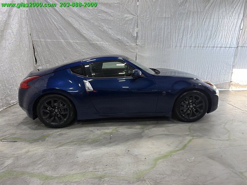 Used 2016 Nissan 370Z Coupe RWD image 14