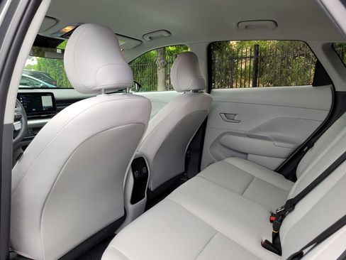 Used 2024 Hyundai Kona SEL FWD image 15