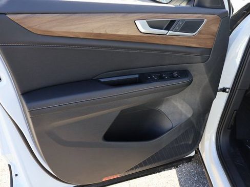 Certified 2026 Volkswagen Atlas SE AWD/4WD image 10