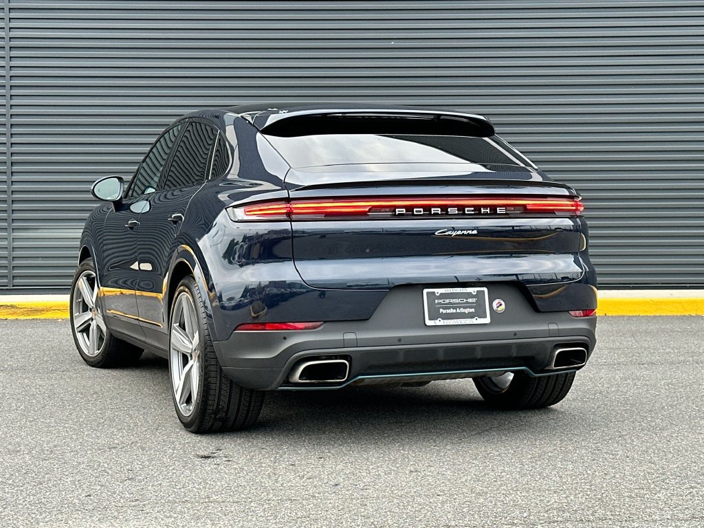 Certified 2026 Porsche Cayenne Coupe AWD/4WD image 3