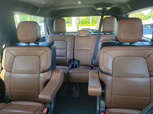 Used 2024 Lincoln Navigator L Reserve AWD/4WD image 27