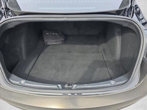 Used 2018 Tesla Model 3 Long Range image 12