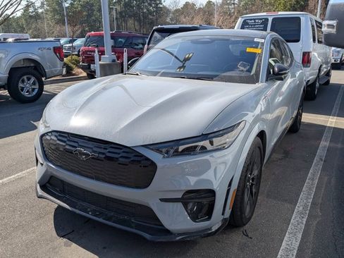 Certified 2025 Ford Mustang Mach-E GT image 3