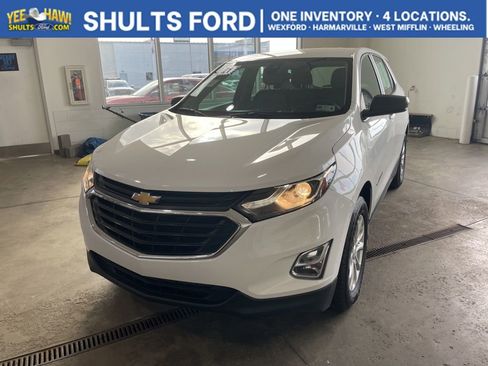 Used 2021 Chevrolet Equinox LS AWD/4WD image 1