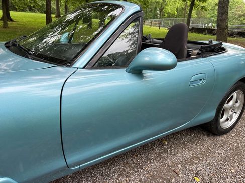 Used 2001 MAZDA MX-5 Miata LS RWD image 43