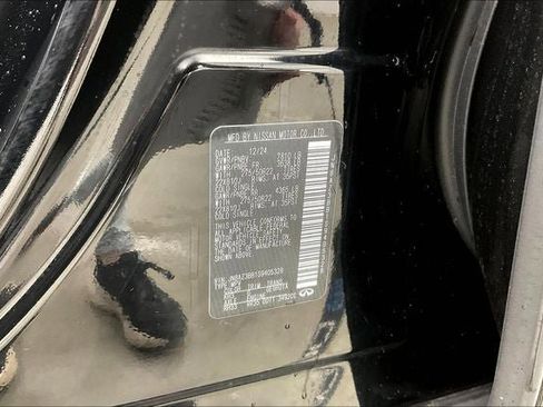 Certified 2025 INFINITI QX80 Luxe image 34