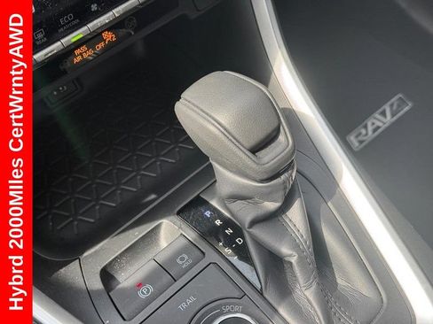 Used 2025 Toyota RAV4 LE AWD/4WD image 24