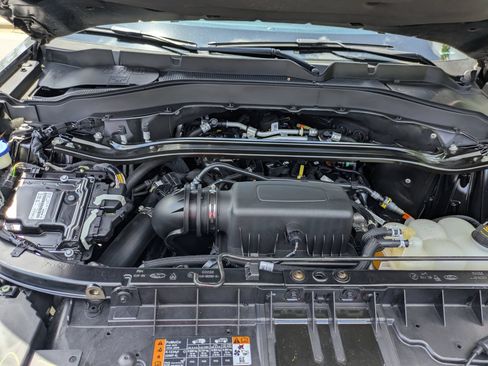 Used 2023 Ford Explorer Limited w/ Limited Technology Package RWD image 43
