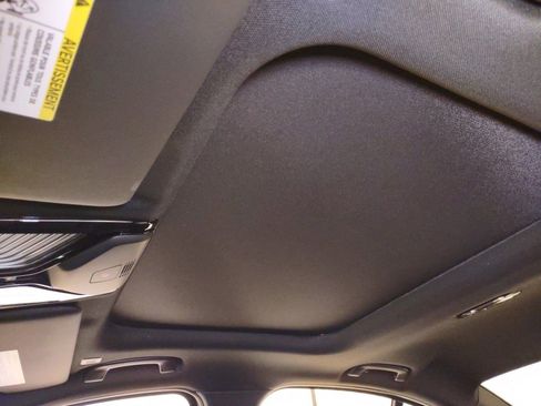 Used 2024 BMW 330i Sedan w/ Convenience Package image 13