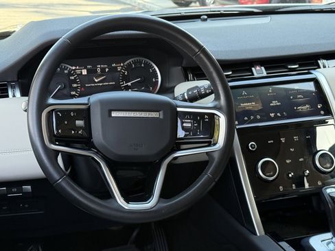 Used 2023 Land Rover Discovery Sport S image 27
