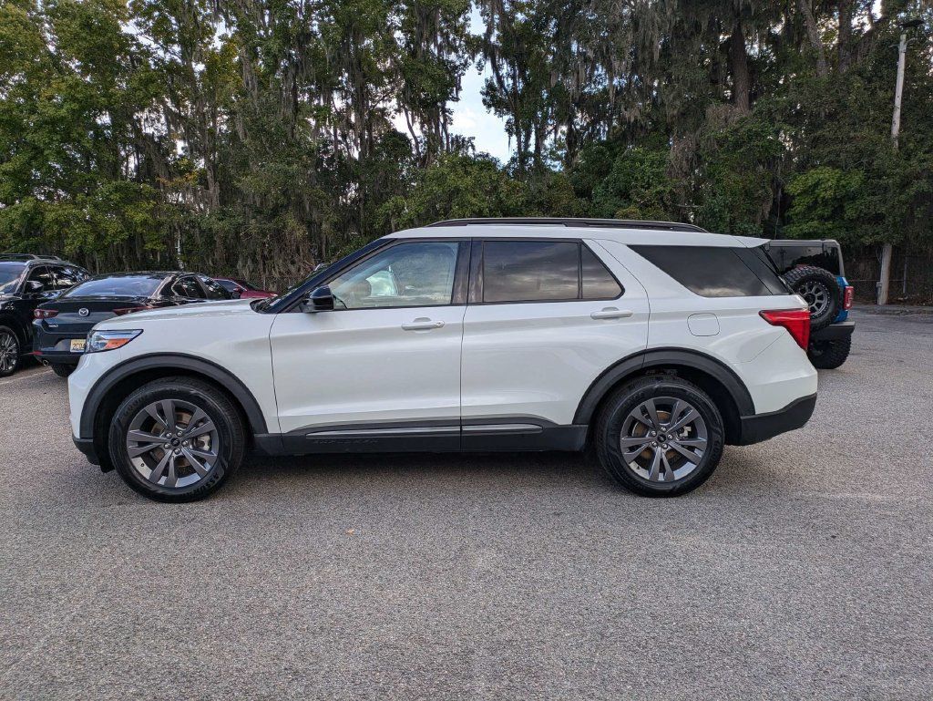 Used 2023 Ford Explorer XLT w/ Equipment Group 202A RWD image 7