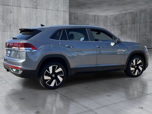 Used 2024 Volkswagen Atlas Cross Sport SE AWD/4WD image 5