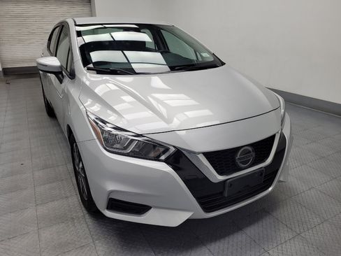Used 2021 Nissan Versa SV FWD image 14