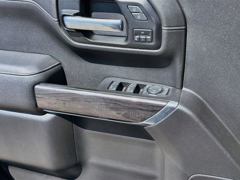 Used 2020 Chevrolet Silverado 1500 LTZ AWD/4WD image 17