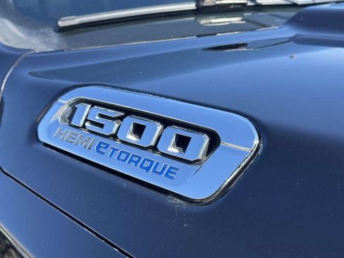 Used 2022 RAM 1500 Big Horn AWD/4WD image 9