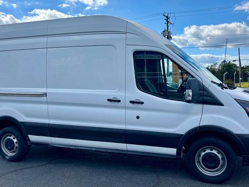 Used 2018 Ford Transit 250 148 High Roof image 5