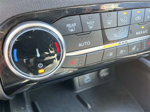 Used 2022 Ford Escape SEL w/ Technology Package image 34