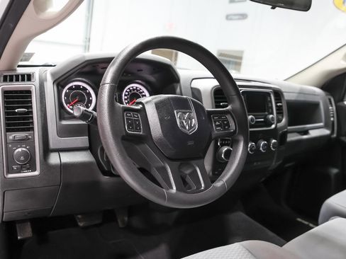 Used 2019 RAM 1500 Express image 9