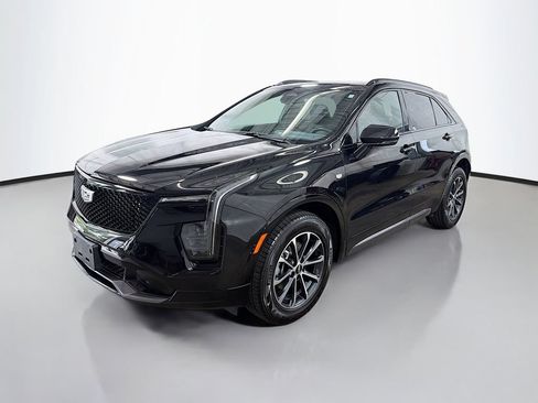 Certified 2024 Cadillac XT4 Sport w/ Trailering Package AWD/4WD image 5