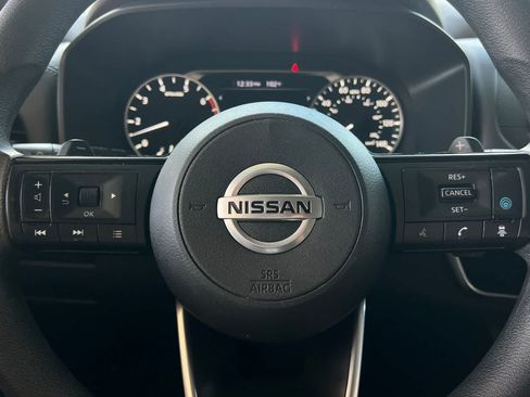 Used 2021 Nissan Rogue SV FWD image 24