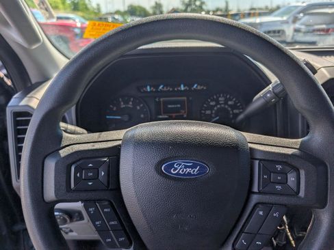 Used 2019 Ford F150 XL w/ Equipment Group 101A Mid AWD/4WD image 14