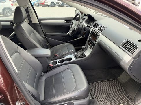 Used 2013 Volkswagen Passat 2.5 SE image 31