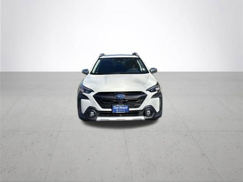 Used 2023 Subaru Outback Touring XT AWD/4WD image 3