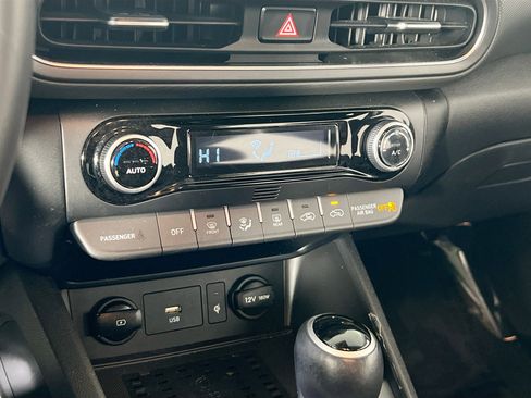 Used 2023 Hyundai Kona SEL w/ Convenience Package image 16