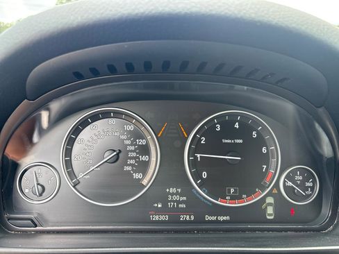 Used 2013 BMW 528i Sedan RWD image 10