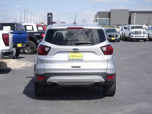 Used 2019 Ford Escape SE image 7