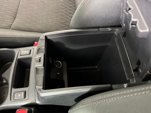 Used 2020 Nissan Rogue S w/ Special Edition Package FWD image 31