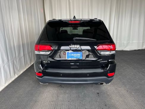 Used 2020 Jeep Grand Cherokee Laredo AWD/4WD image 25