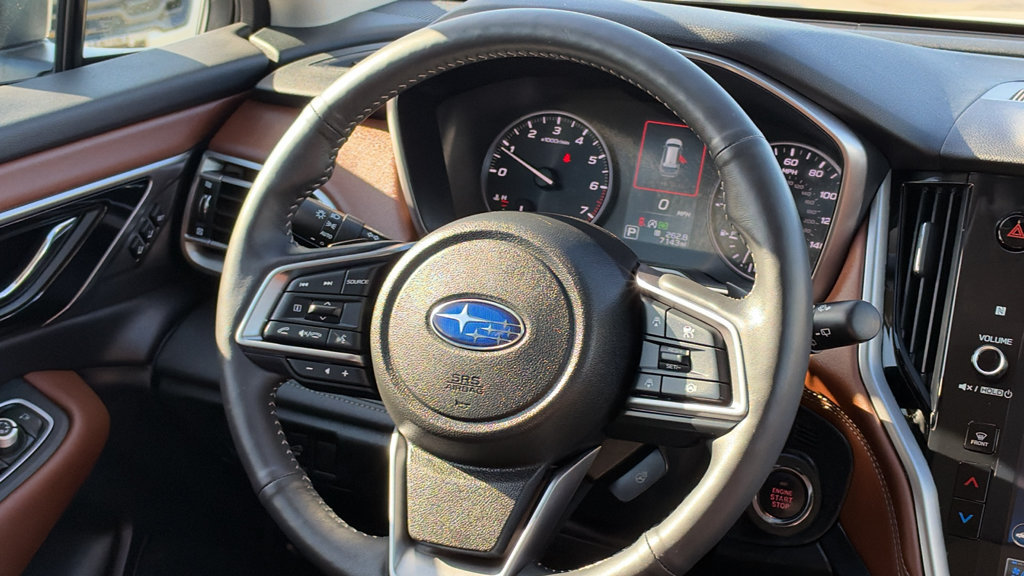 Certified 2025 Subaru Outback Touring XT AWD/4WD image 15
