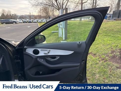 Used 2019 Mercedes-Benz C 300 4MATIC Sedan image 16