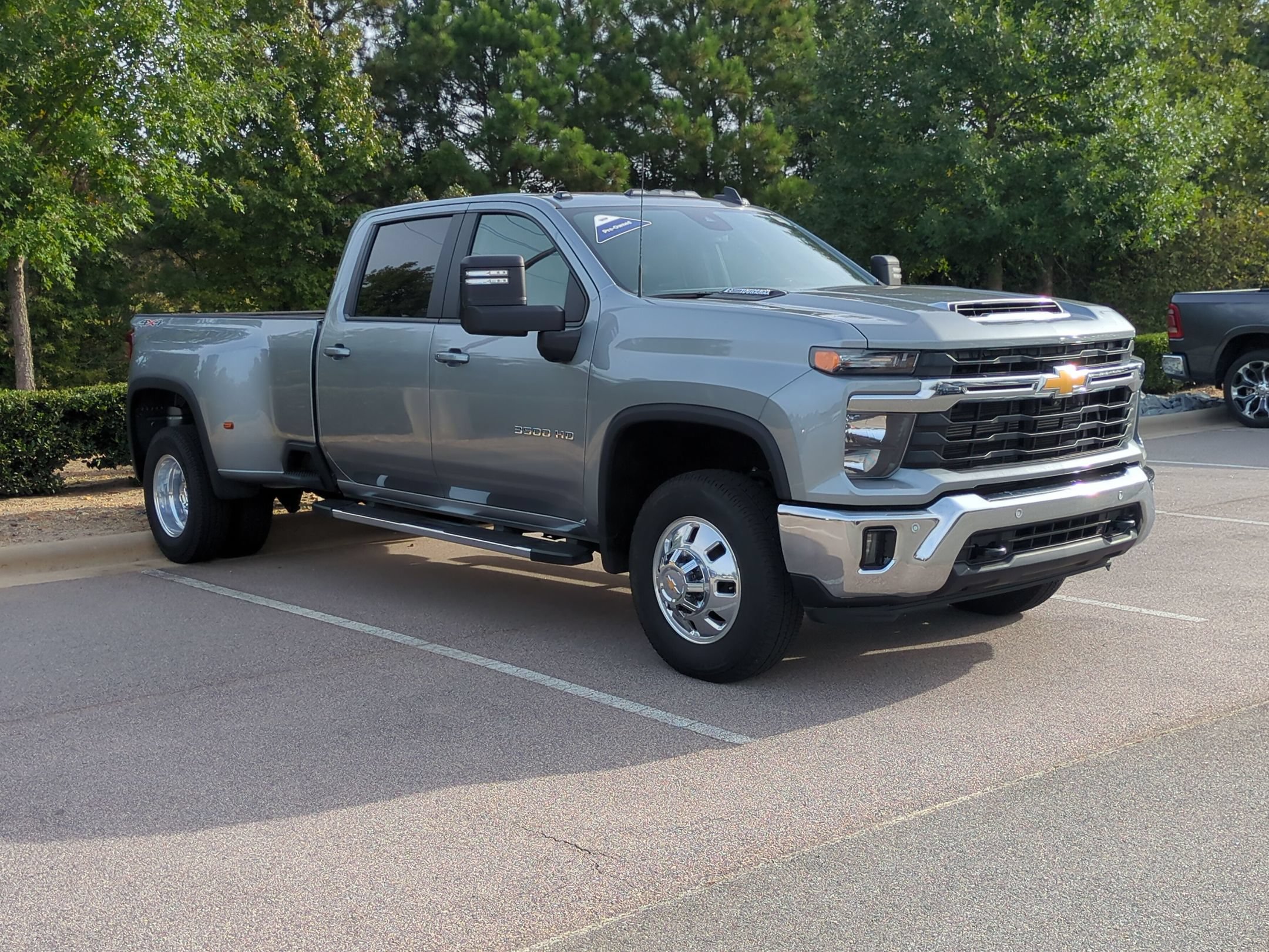 Used 2026 Chevrolet Silverado 3500 LT w/ All Star Edition AWD/4WD image 1