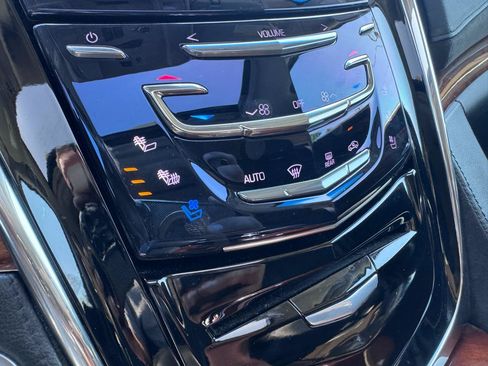 Used 2015 Cadillac Escalade Premium RWD image 34