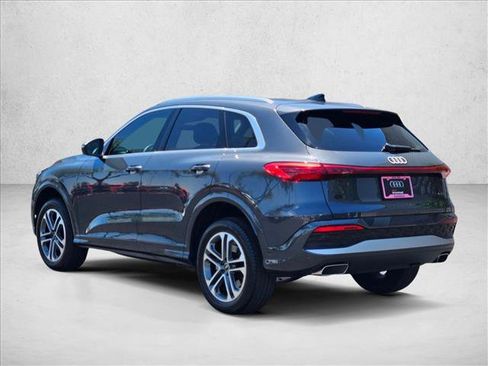 Used 2025 Audi Q5 Premium w/ Convenience Package AWD/4WD image 8