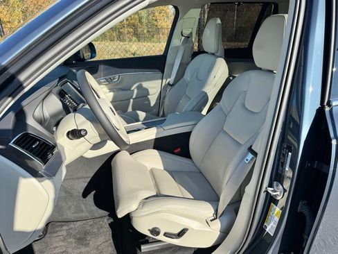 Used 2024 Volvo XC90 B6 Ultimate image 19
