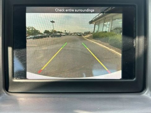 Used 2022 Dodge Charger SXT RWD image 17