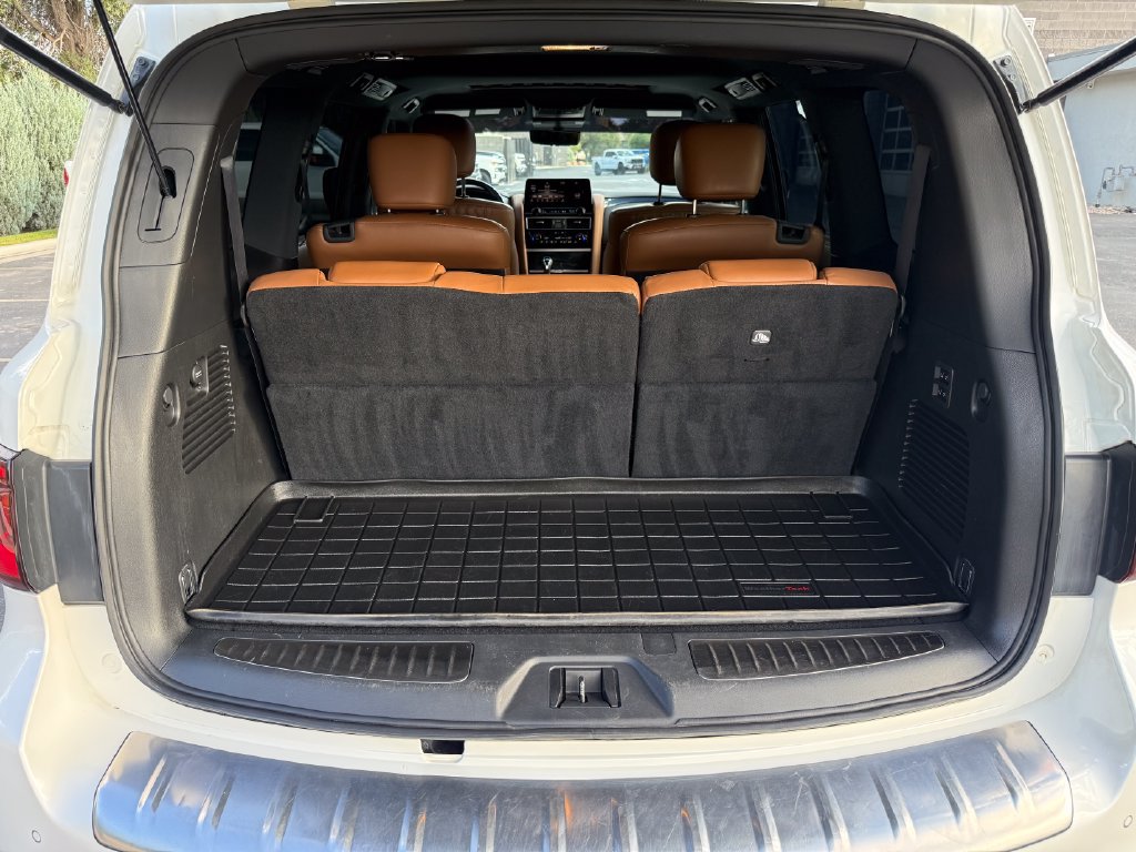 Used 2024 INFINITI QX80 Sensory w/ Cargo Package AWD/4WD image 13