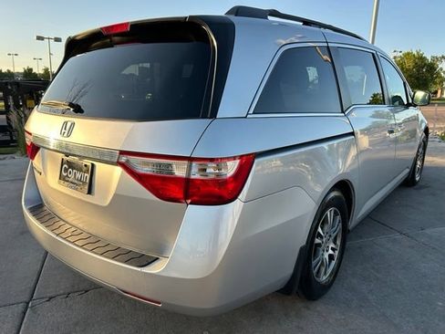 Used 2013 Honda Odyssey EX image 8
