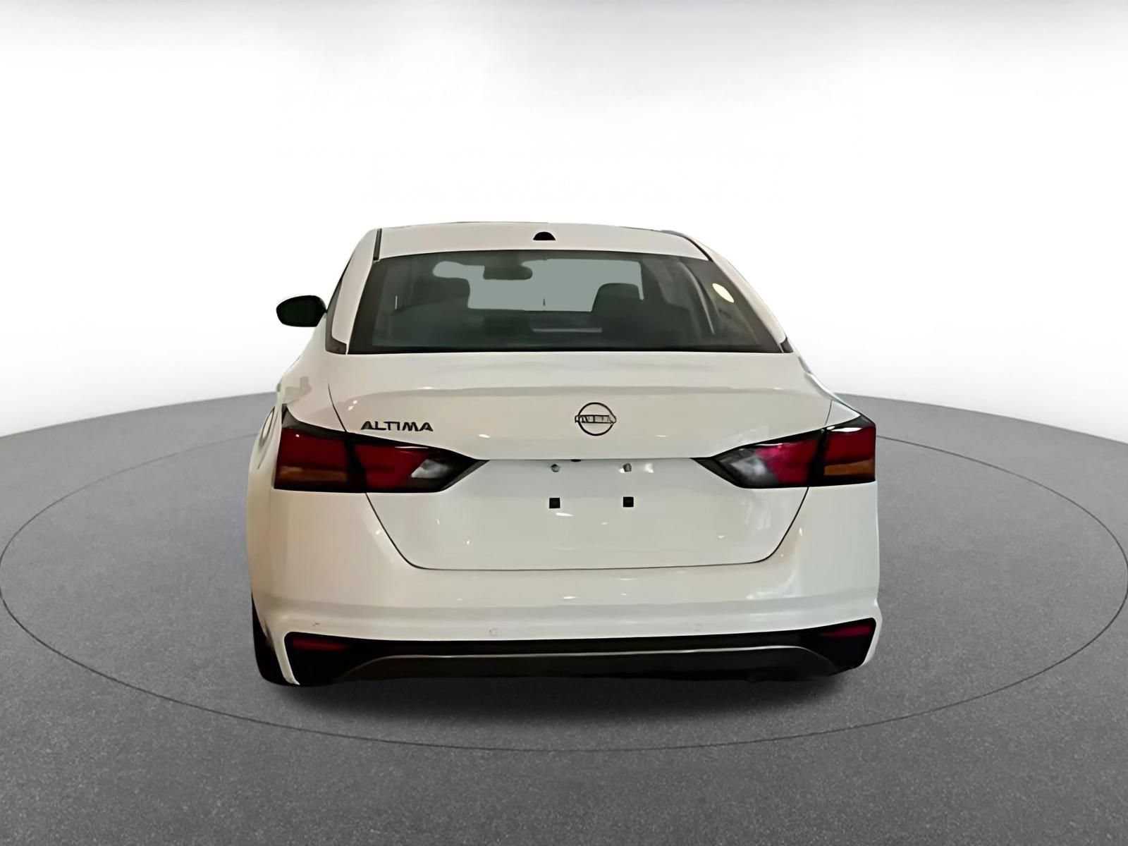 Used 2026 Nissan Altima 2.5 SV FWD image 9